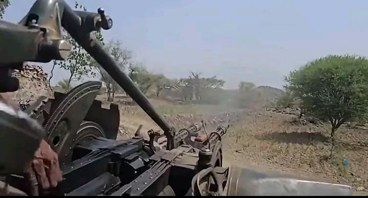 Forces seize key sites south of Taiz