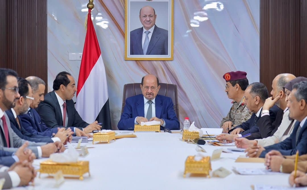 مجلس الوزراء يتخذ إجراءات لاحتواء التصعيد الحوثي