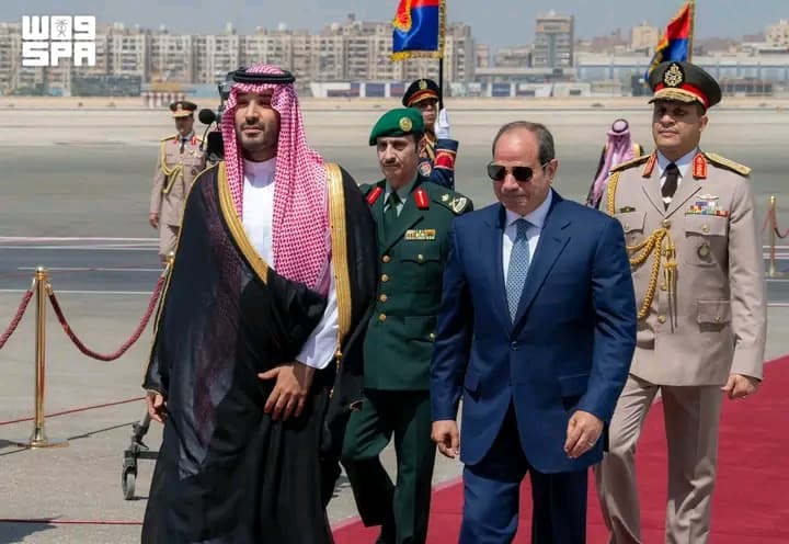 ولي العهد السعودي يدعو لحرية الملاحة