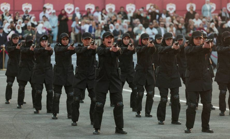 سوريا الجديدة تفتح أبواب الشرطة للنساء وتخرج أول دفعة