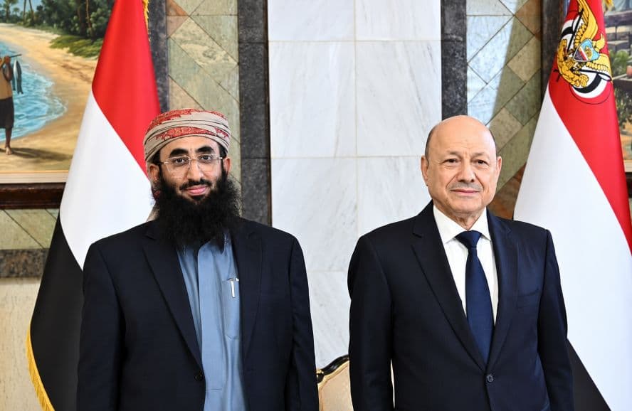 Awqaf Minister urges Yemeni scholars to support military efforts