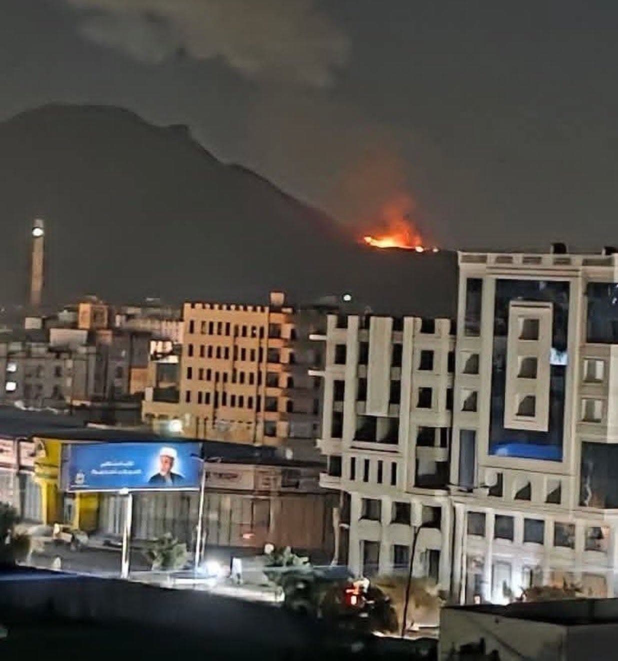 Airstrikes hit Houthis in Yemen