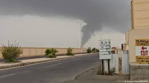 الهجوم على مطاري جازان ونجران يسفر عن إصابات وأضرار