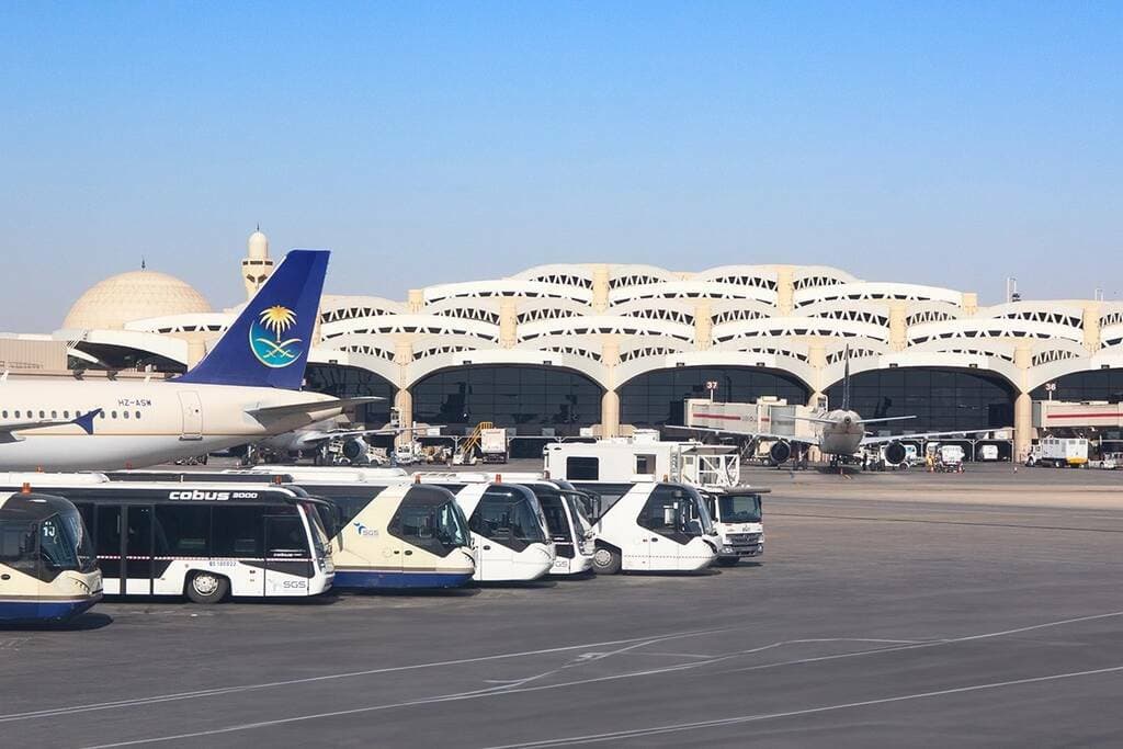 تحقيق سعودي يكشف ثغرات في دفاعات صواريخ الحوثي على مطار الرياض