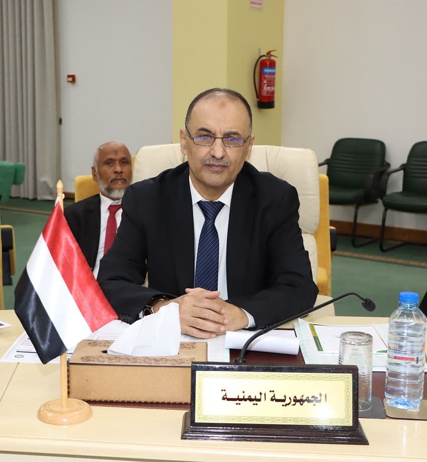Yemen urges Arab nations to designate Houthis as terrorists