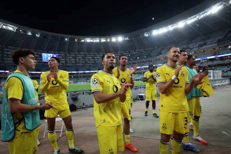 سبب رفض لاعبي دورتموند الاستحمام في ملعب باكو