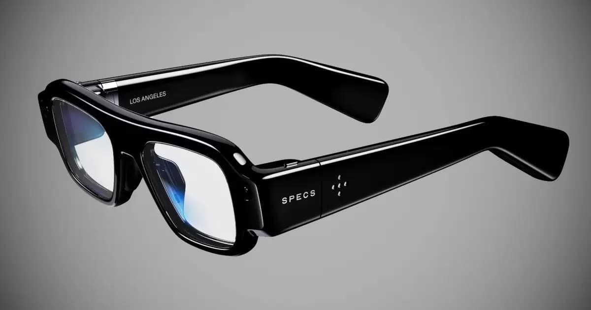 Snap introduces its first AR glasses