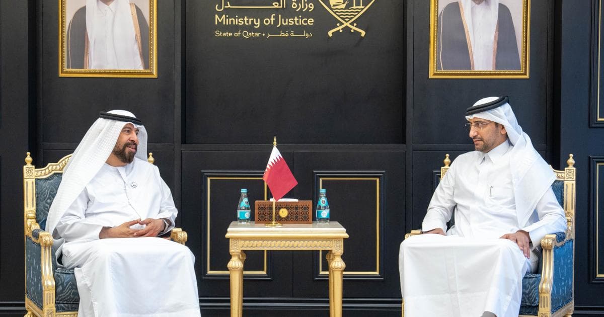 وزير العدل يلتقي بسفيري الإمارات والكويت
