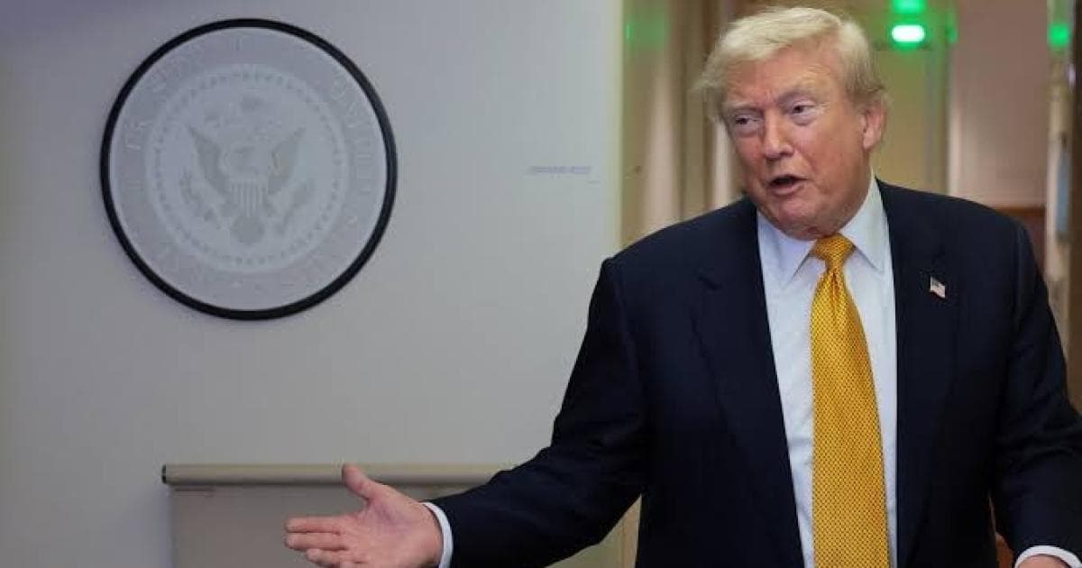 Trump announces replacing Strait of Hormuz transit fees with investments and agreements with Gulf countries