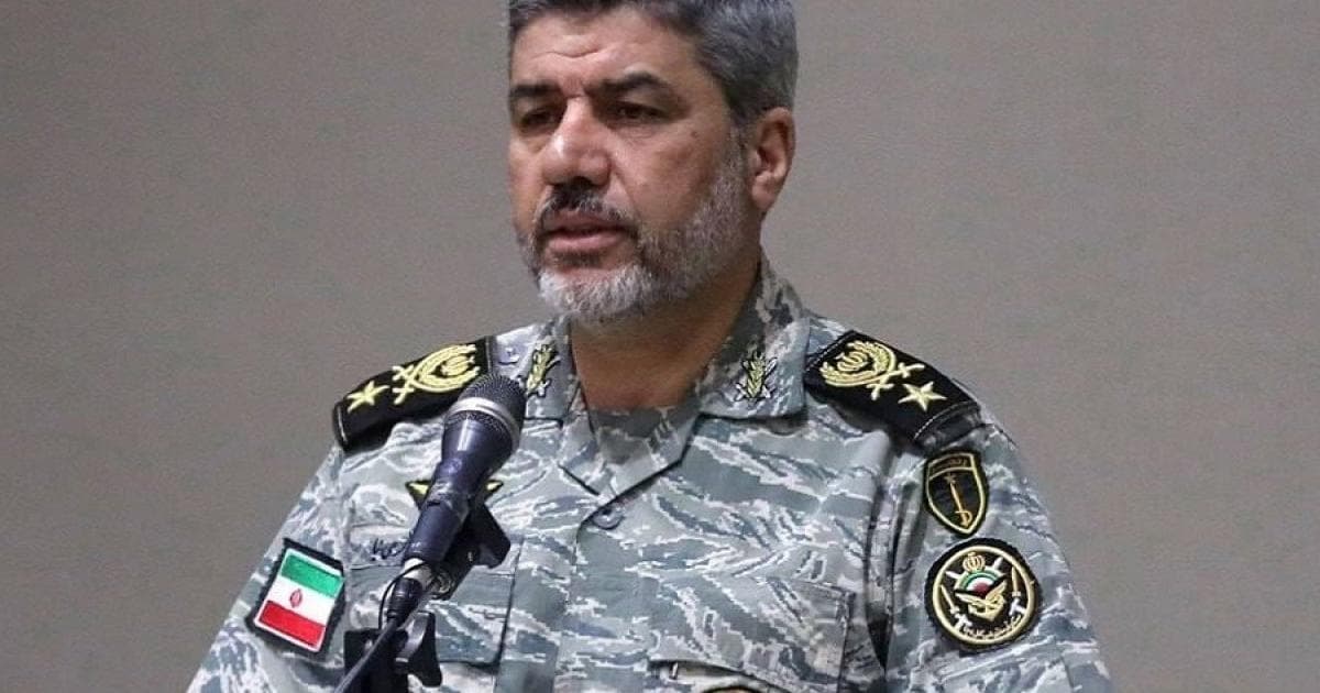 الجيش الإيراني يؤكد عدم التراجع “قيد أنملة” عن موقفه بشأن مضيق هرمز