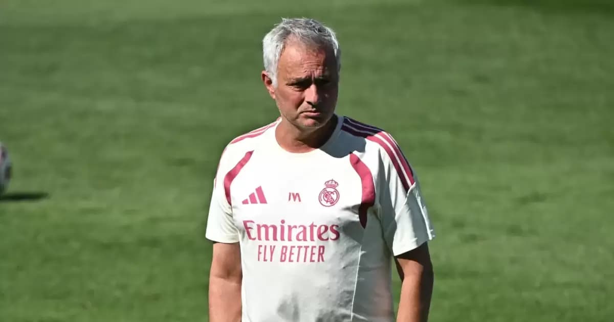 Mourinho Calls for Urgent Defense Transfer