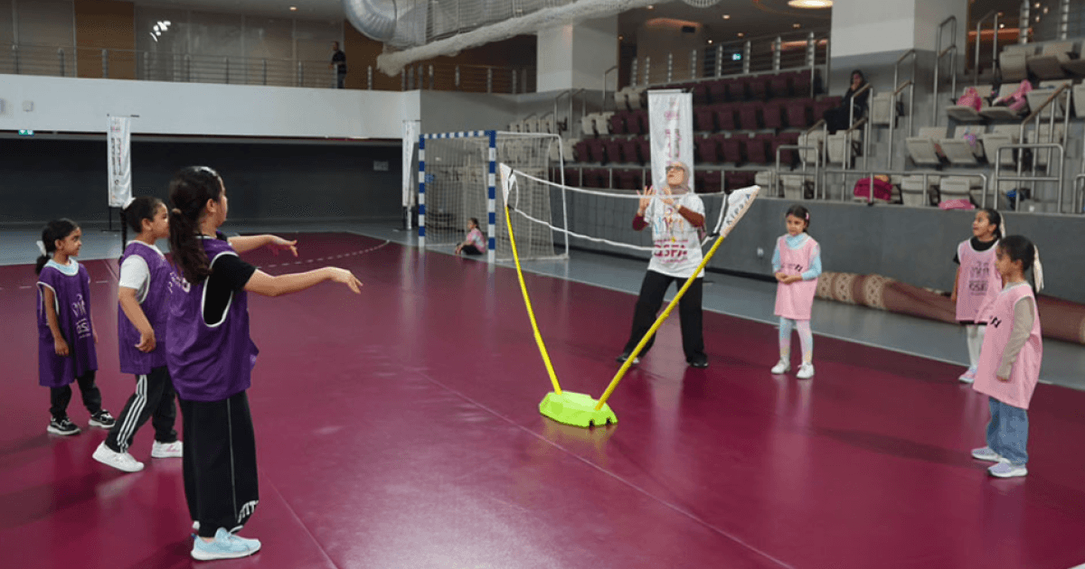 Qatar Sports Federation wraps summer program for students