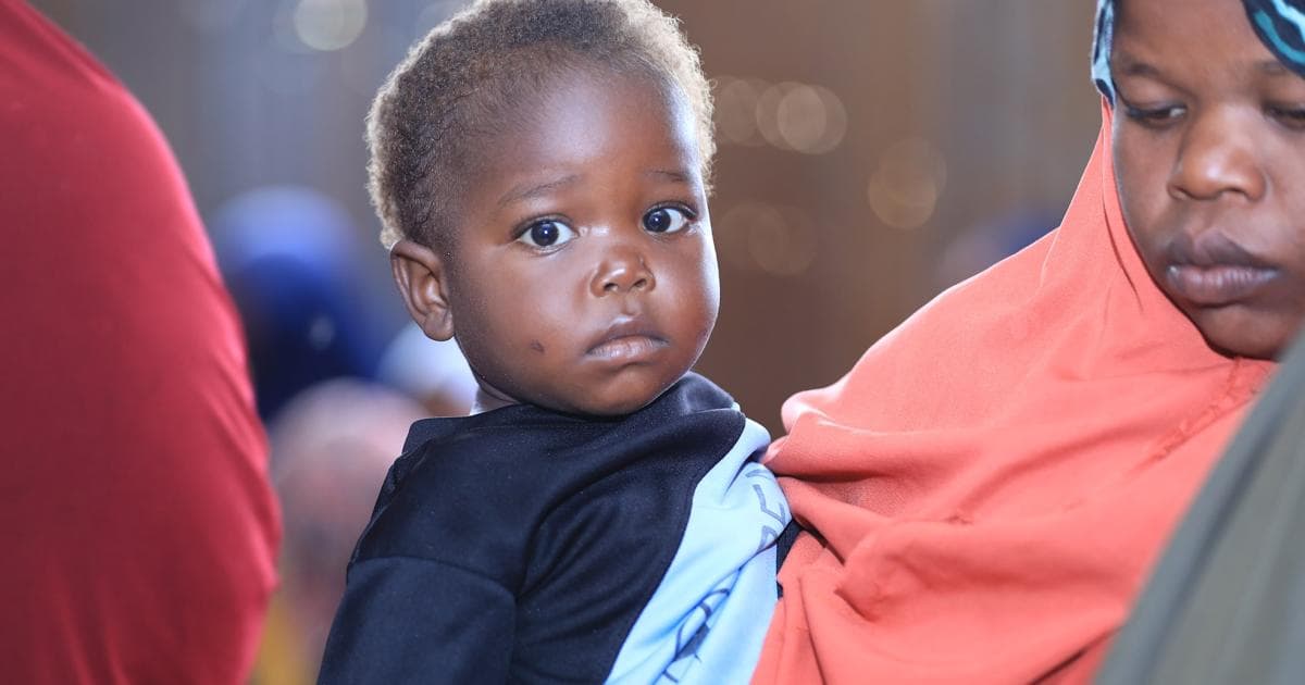 Qatar Charity provides cash aid to displaced Somali families