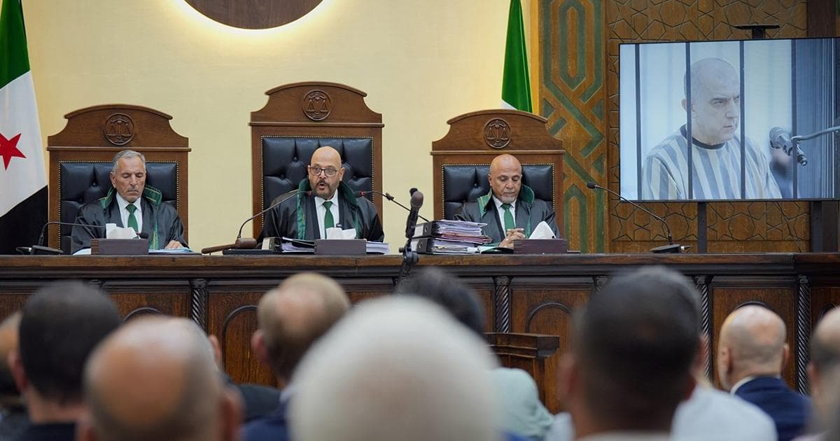 إعدام بشار الأسد وعاطف نجيب