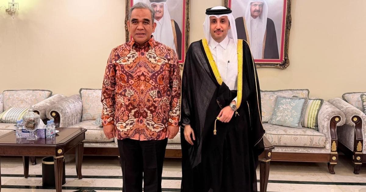 Indonesian Assembly Chair Meets Qatari Envoy