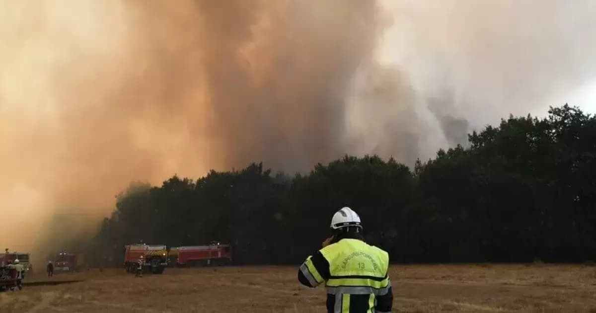 France evacuates 2,500 residents over fires