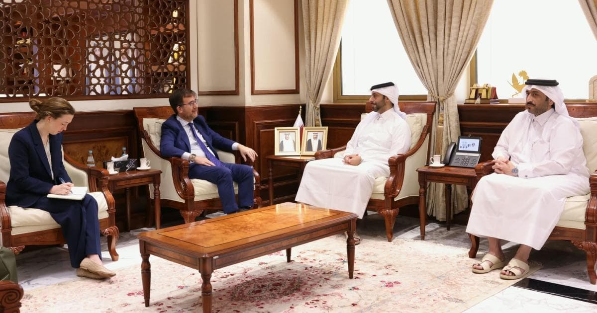 وزير البلدية يبحث مع القائم بالأعمال الأمريكي