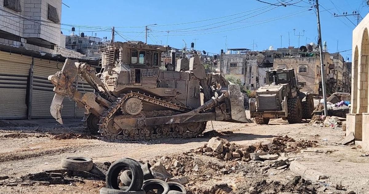 Occupation forces displace Palestinians in Nour Shams