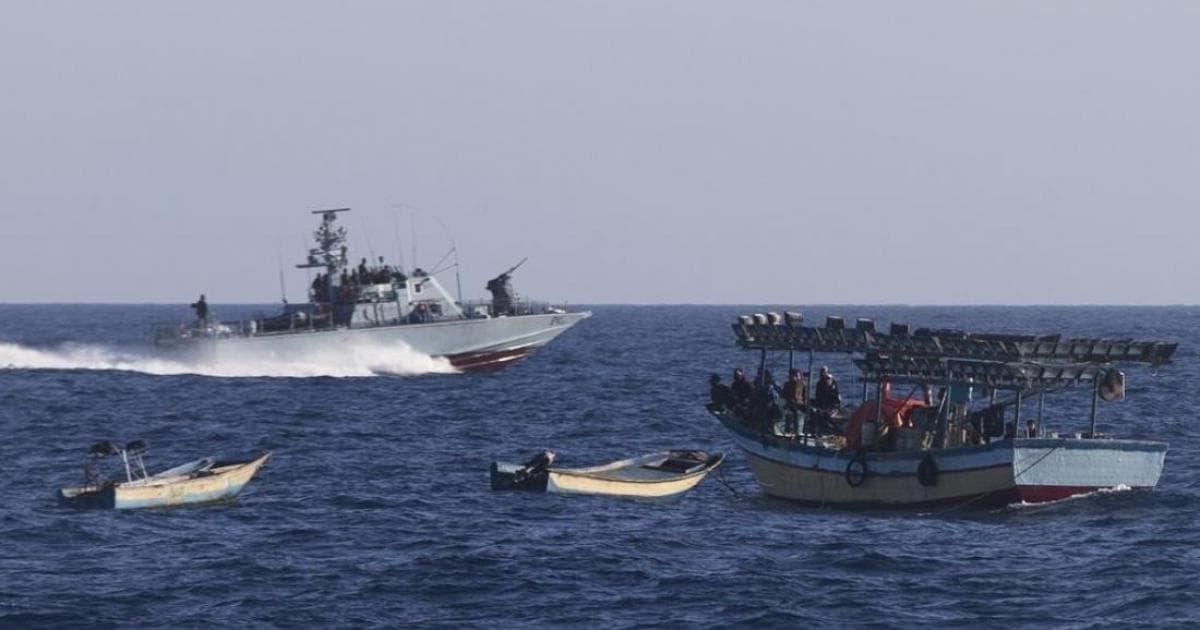 Gaza Fishermen Injured by Naval Fire