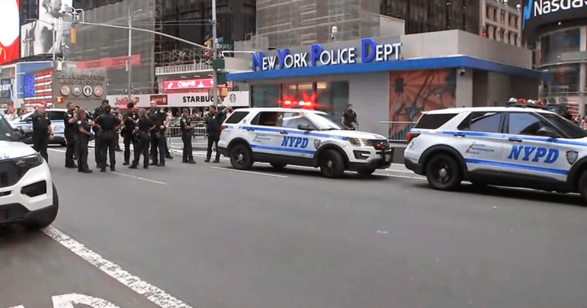 Two Killed One Hurt in Times Square Stabbing