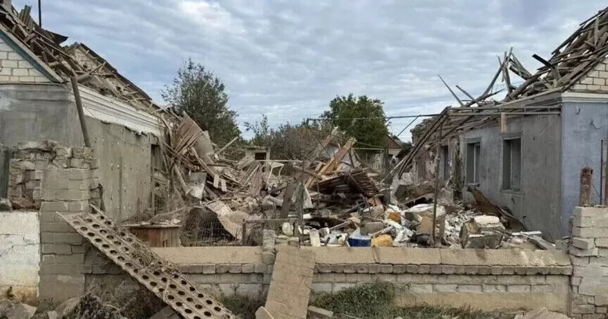 Russia strikes Ukrainian transport hubs