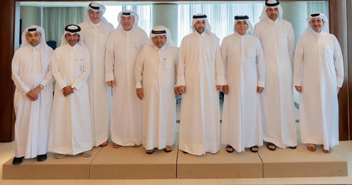 وزير الصحة يتباحث مع رجال الأعمال عن تعزيز الشراكة في الرعاية الصحية