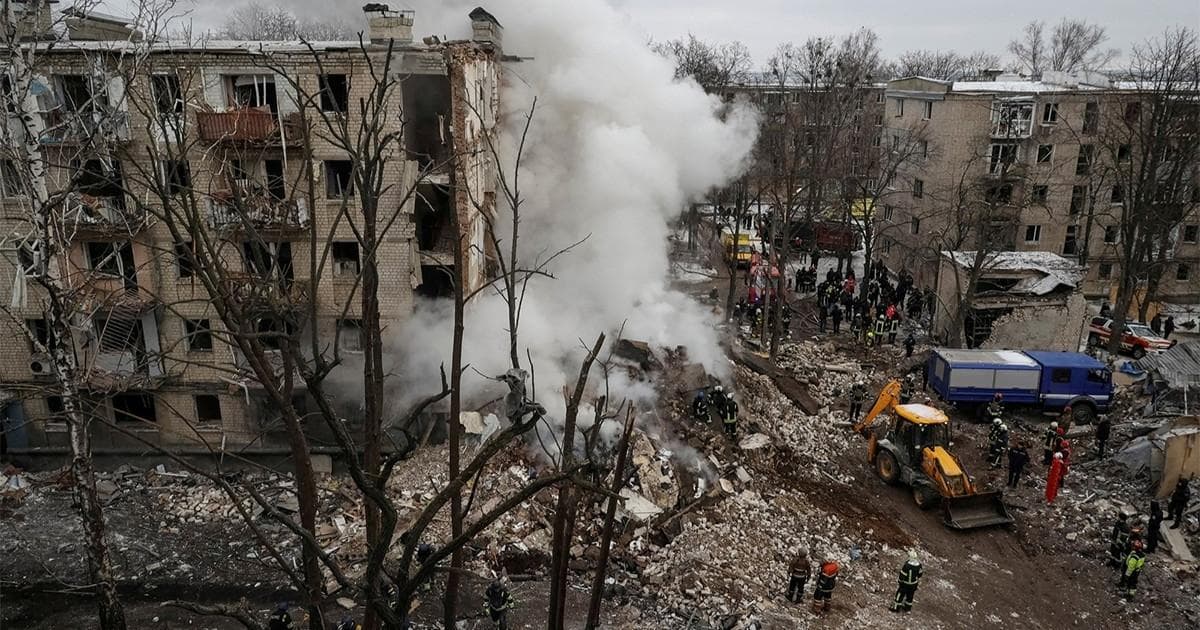 روسيا تستهدف منشآت عسكرية بأوكرانيا وتوقع 4 إصابات