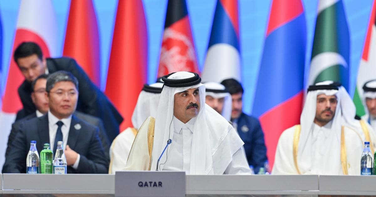 سمو الأمير يثمن قمة "سيكا" في باكو