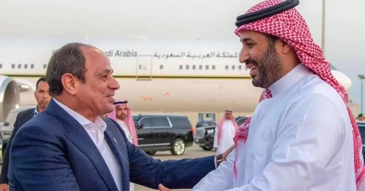 مصر تساند دفاع السعودية
