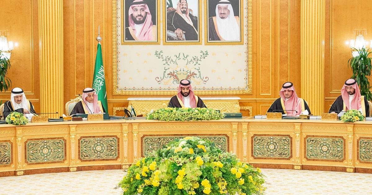 السعودية ترفض تهديد الملاحة في الأحمر والمندب