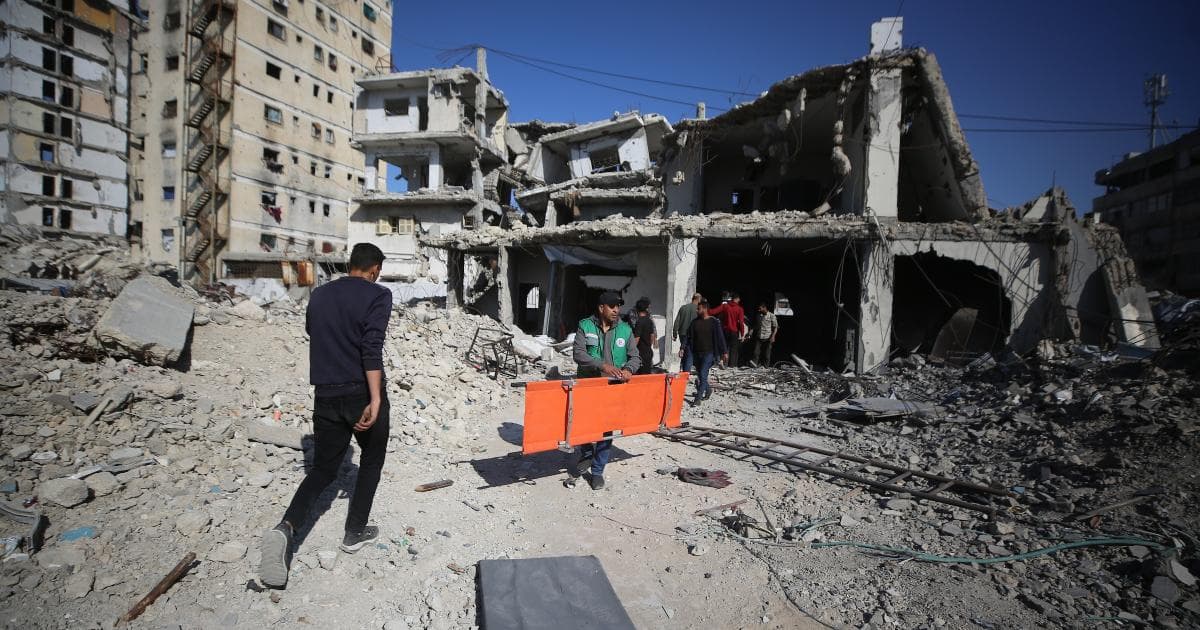 Palestinians injured by live fire in Gaza