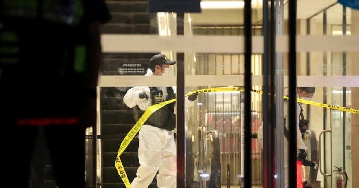 Seoul shopping mall stabbing