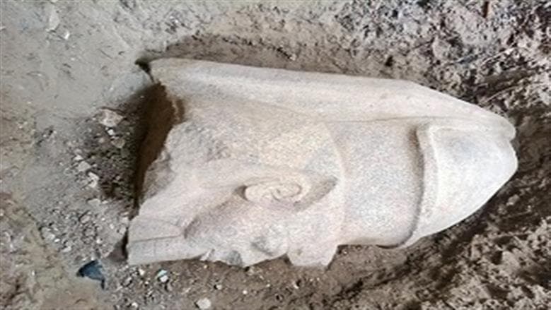 اكتشاف بقايا تمثالين كبيرين في الغربية
