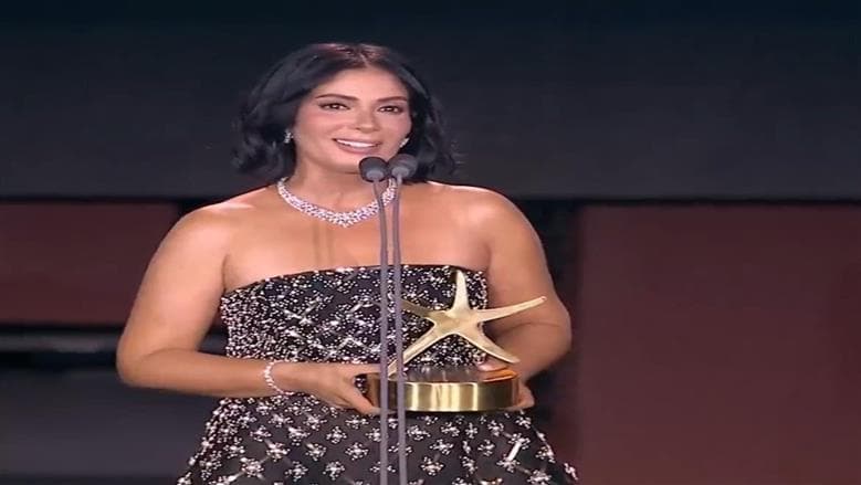 Mona Zaki Receives Creative Award at Gouna