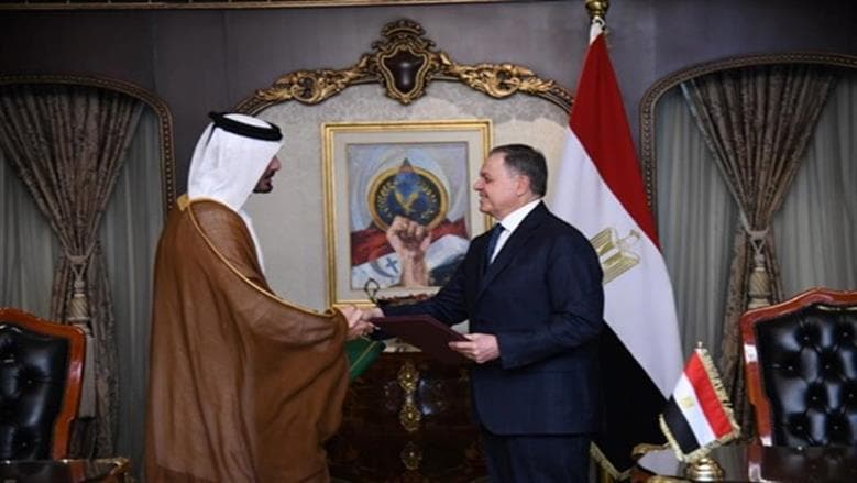 وزير الداخلية يوقع مذكرة مع قطر