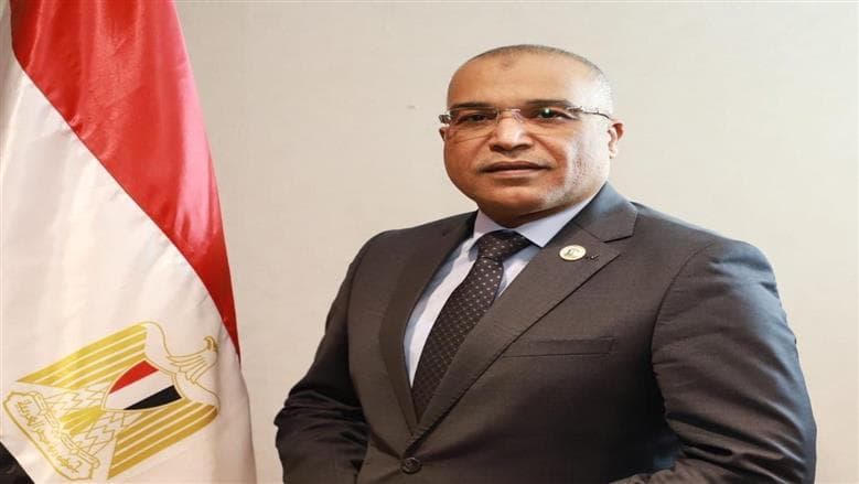نقابة البترول تدعم الرئيس السيسي لتطوير قيادات الوطن