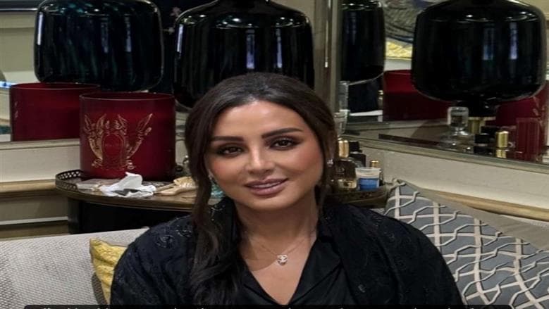 أنغام تؤدي واجب العزاء في نجل زوج أحلام