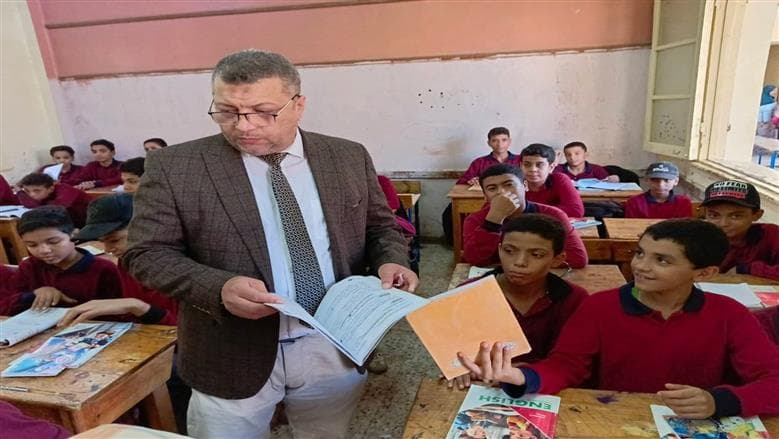 Assiut Education Inspectors Enforce Discipline