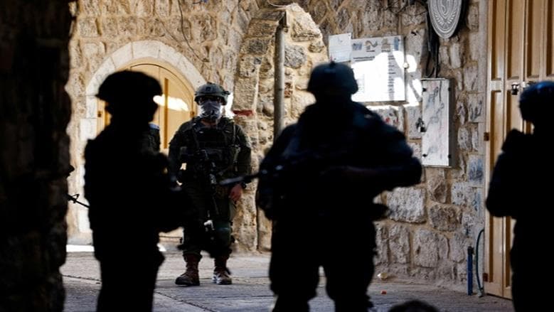 إصابة شخصين برصاص الاحتلال جنوب الضفة