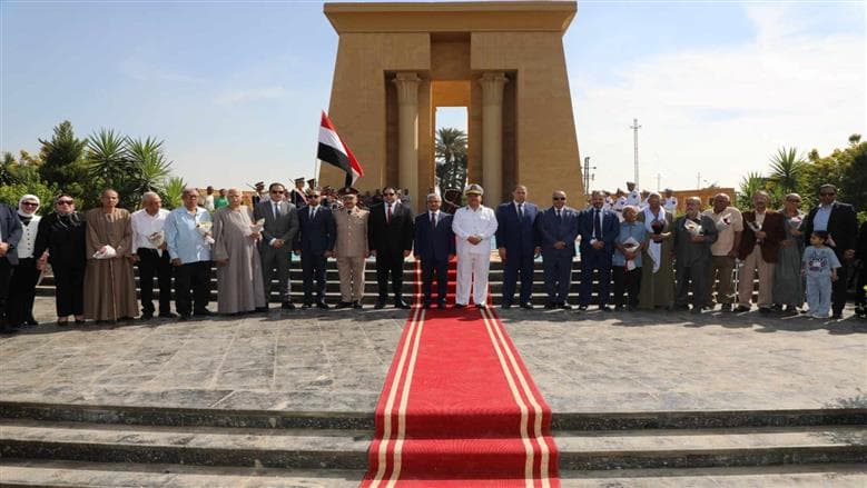 محافظ بني سويف يكرم أبطال العبور