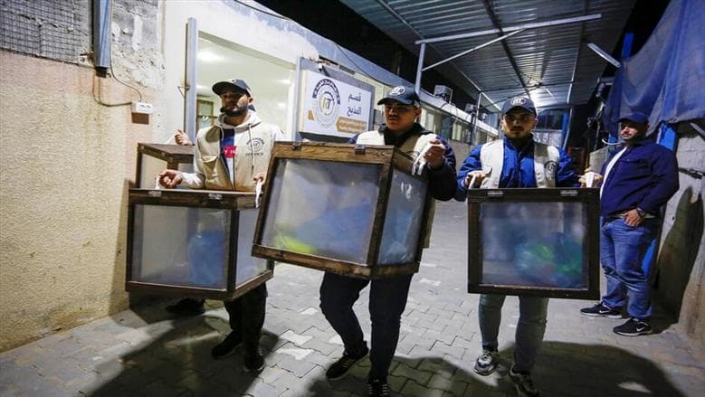 متحدث الانتخابات الفلسطينية يعبر عن أسفه لعرقلة وصول مسؤولي اللجنة لغزة