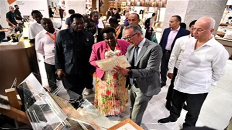 Uganda VP tours Egyptian Museum