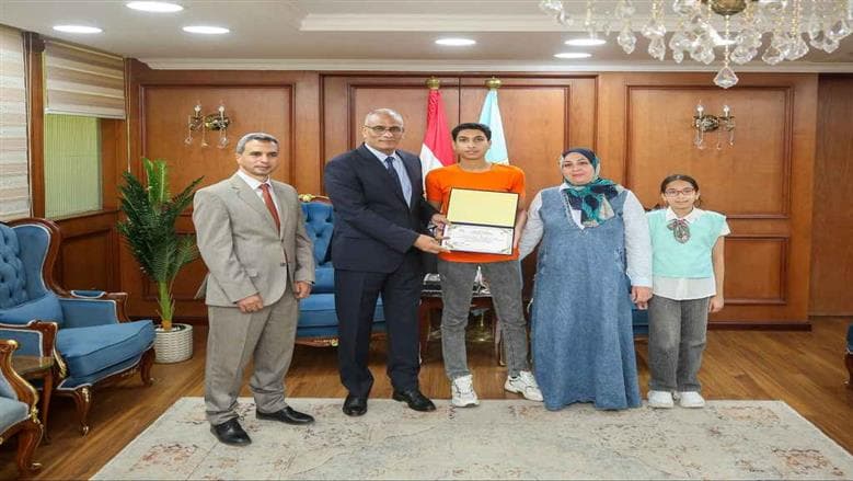 محافظ كفر الشيخ يعلن أوائل الشهادة الإعدادية