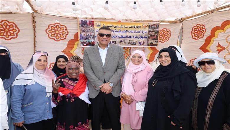 محافظ جنوب سيناء يفتتح معرض الحرف اليدوية