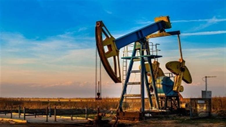 Oil prices climb as Strait delay fears rise