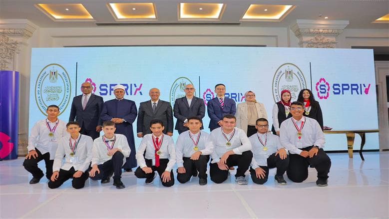Al-Taleem Offers Travel and Internship Opportunities