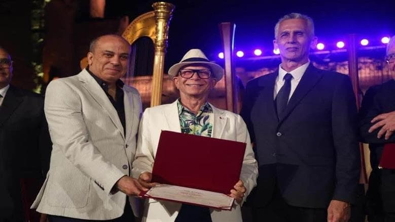 المخرج وليد عوني يعبر عن فخره بعد تكريمه في مهرجان القلعة الرابع والثلاثين