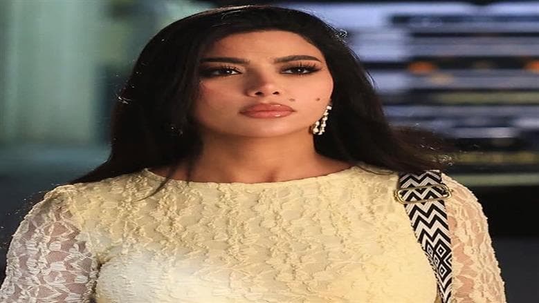 كارولين عزمي تنشر صور من كواليس فيلم محمود التاني