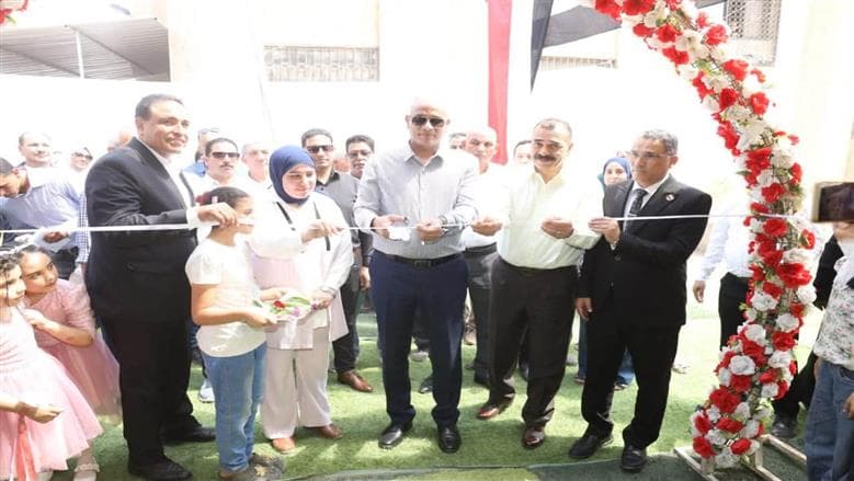 Kafr El Sheikh Governor opens education fair with discounts