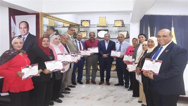 طلاب القاهرة يفوزون بالميداليات في مسابقة أنا وإفريقيا